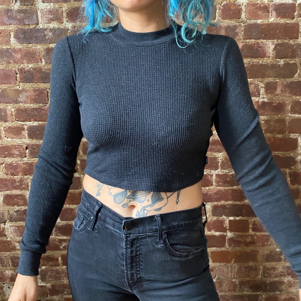 Aritzia cropped thermal sweater
